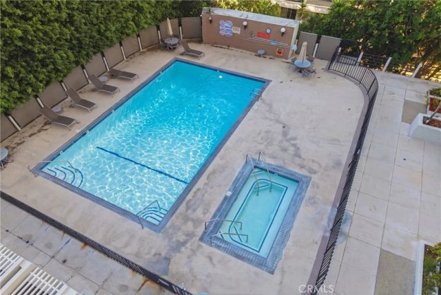 7250 Franklin Avenue 804, Los Angeles, CA 90046