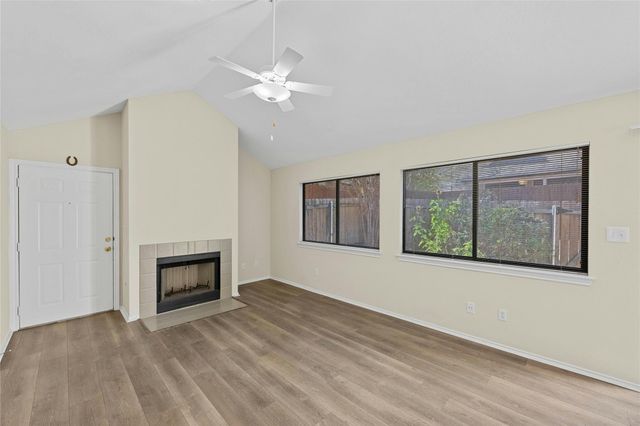 11901 Swearingen DR 103, Austin, TX 78758