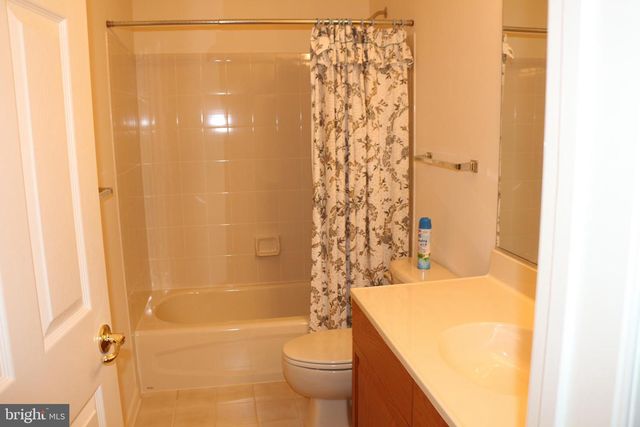 75 KYLE WAY, Ewing, NJ 08628