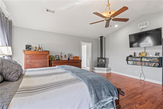 15495 Osage Hog Farm Road, Gentry, AR 72734