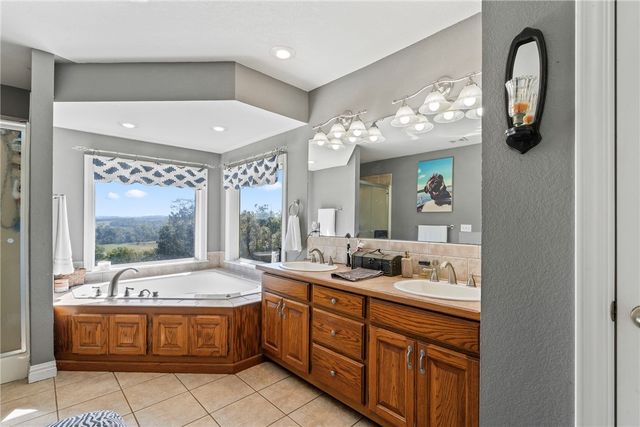 15495 Osage Hog Farm Road, Gentry, AR 72734