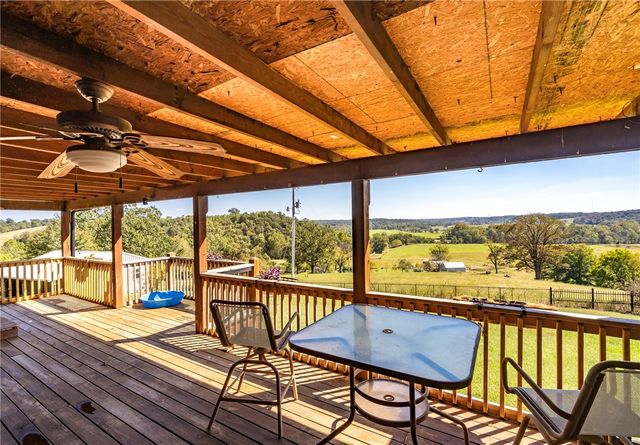 15495 Osage Hog Farm Road, Gentry, AR 72734