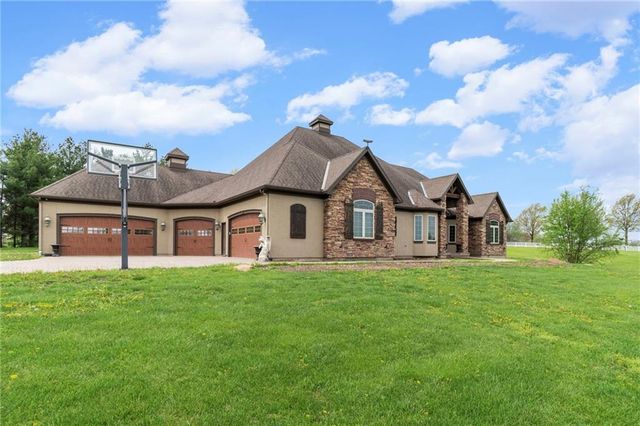 16108 Plattsburg Road, Kearney, MO 64060