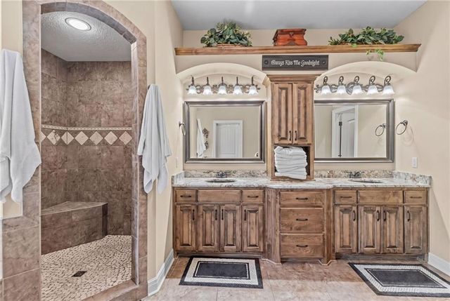 16108 Plattsburg Road, Kearney, MO 64060
