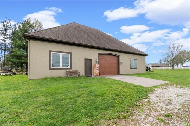 16108 Plattsburg Road, Kearney, MO 64060
