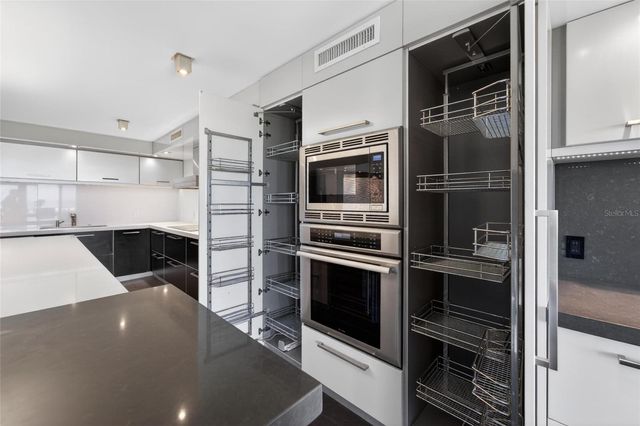 4450 GULF BOULEVARD 113, St Pete Beach, FL 33706