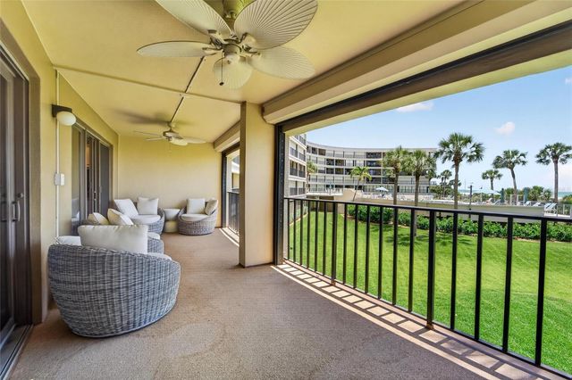 4450 GULF BOULEVARD 113, St Pete Beach, FL 33706