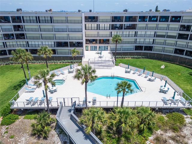 4450 GULF BOULEVARD 113, St Pete Beach, FL 33706