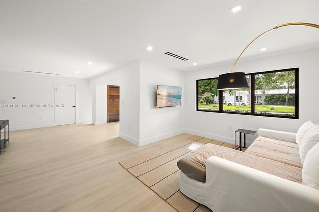 7291 SW 129th St, Pinecrest, FL 33156