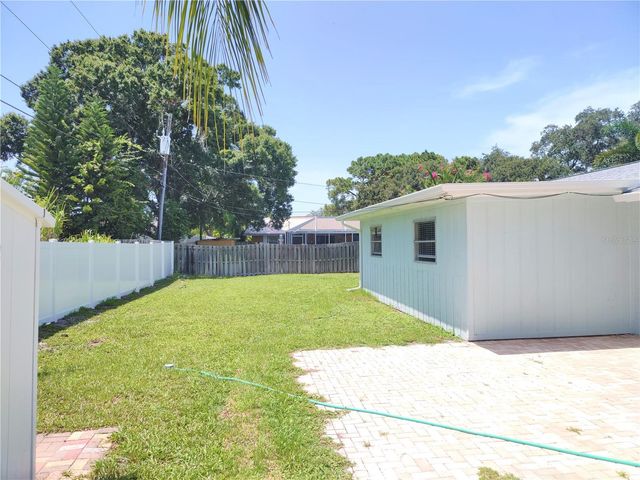 2551 YUCCA ROAD, Venice, FL 34293