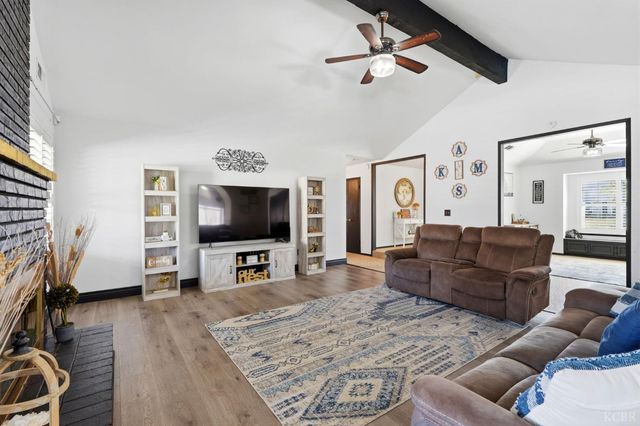 1332 Lincoln Lane, Lemoore, CA 93245