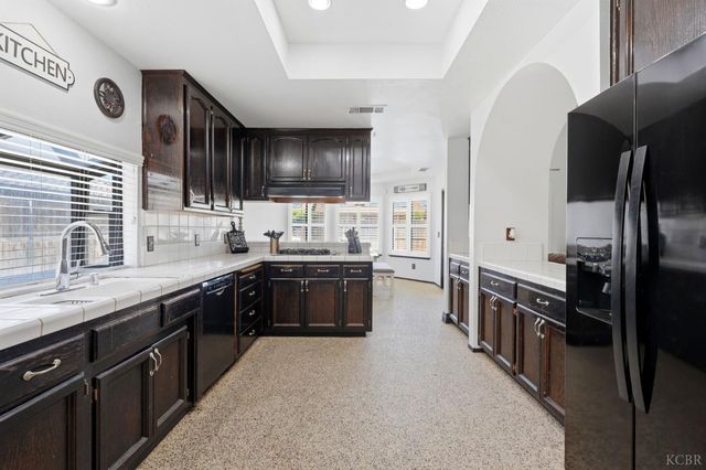 1332 Lincoln Lane, Lemoore, CA 93245