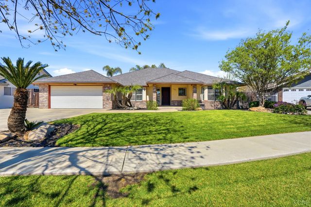 1332 Lincoln Lane, Lemoore, CA 93245