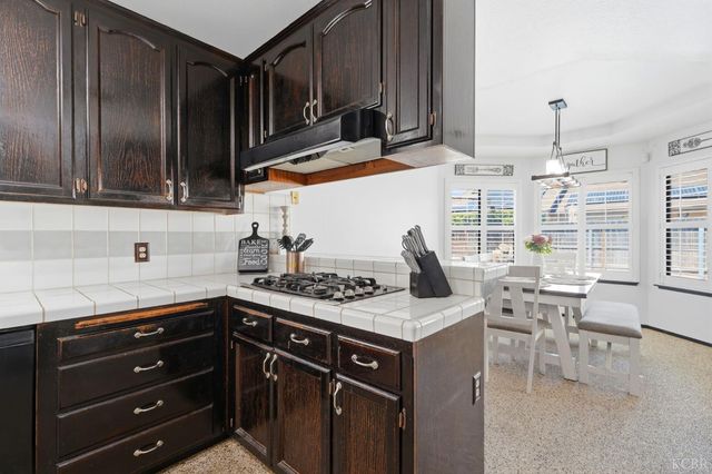 1332 Lincoln Lane, Lemoore, CA 93245