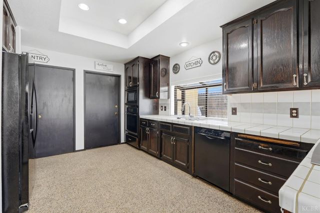 1332 Lincoln Lane, Lemoore, CA 93245