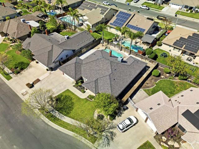 1332 Lincoln Lane, Lemoore, CA 93245