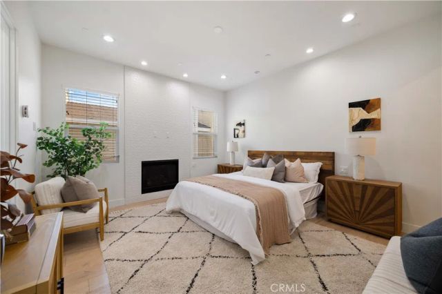 2410 Grant Avenue A, Redondo Beach, CA 90278