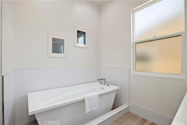 2410 Grant Avenue A, Redondo Beach, CA 90278