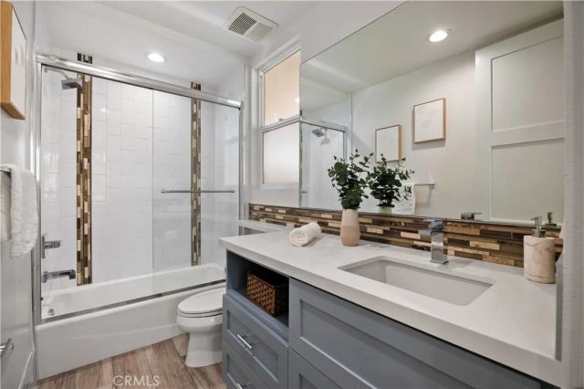 2410 Grant Avenue A, Redondo Beach, CA 90278