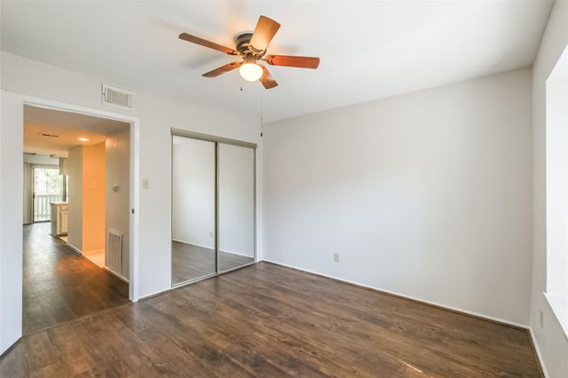 14911 Wunderlich Drive 2302, Houston, TX 77069