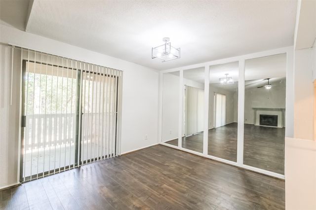 14911 Wunderlich Drive 2302, Houston, TX 77069