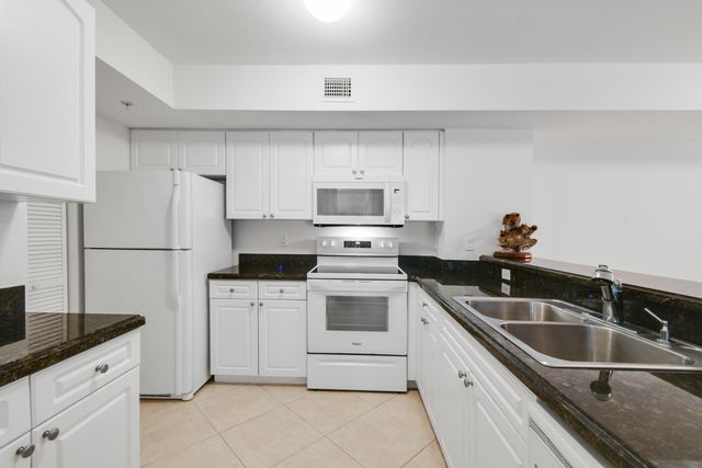 242 Village Boulevard 2203, Tequesta, FL 33469