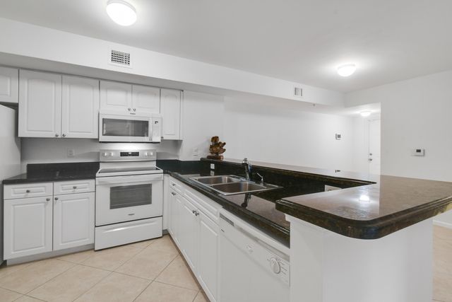 242 Village Boulevard 2203, Tequesta, FL 33469