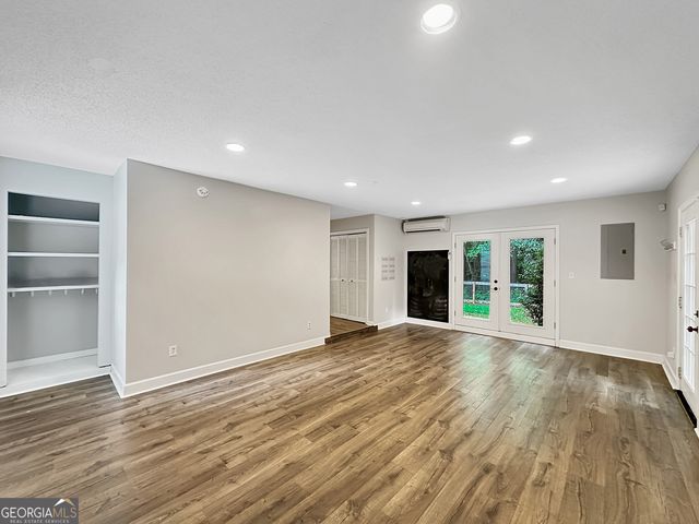 77 Paces Landing Way, Newnan, GA 30263