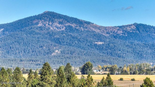 3594 N Blaze Loop, Post Falls, ID 83854
