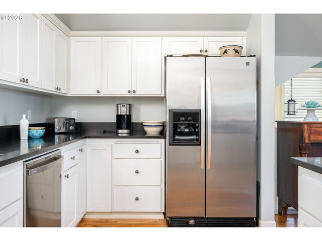 5310 Ne NEPTUNE Ln, Lincoln City, OR 97367