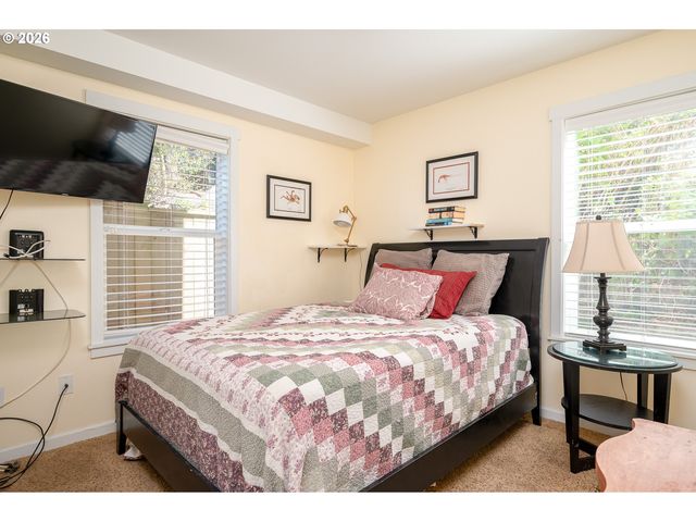 5310 Ne NEPTUNE Ln, Lincoln City, OR 97367