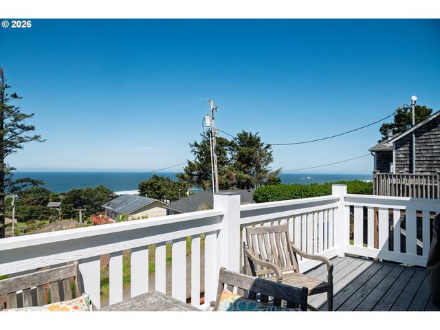 5310 Ne NEPTUNE Ln, Lincoln City, OR 97367