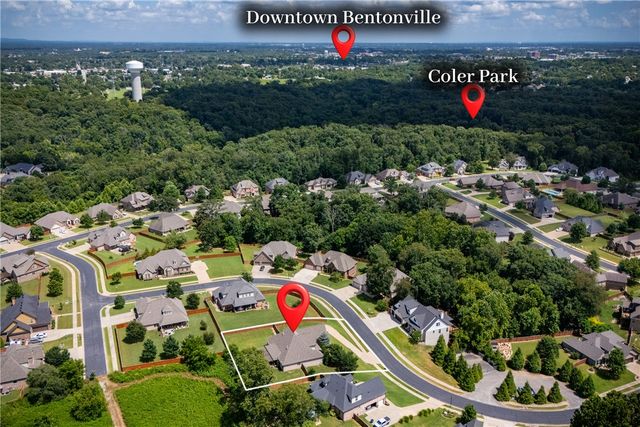 1507 NW Hermanus Street, Bentonville, AR 72712