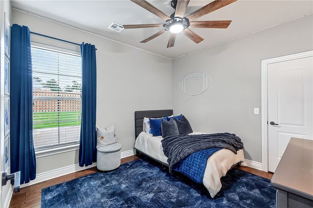 1507 NW Hermanus Street, Bentonville, AR 72712