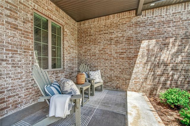 1507 NW Hermanus Street, Bentonville, AR 72712