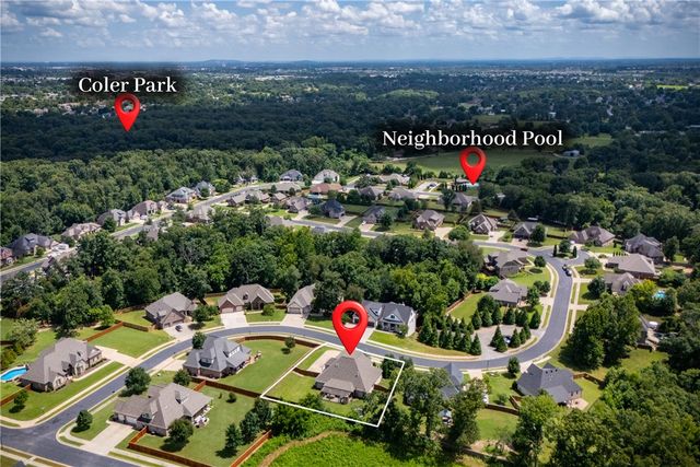 1507 NW Hermanus Street, Bentonville, AR 72712