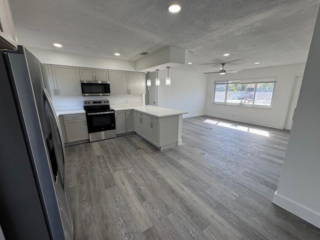 4010 NE 6th Avenue, Deerfield Beach, FL 33064