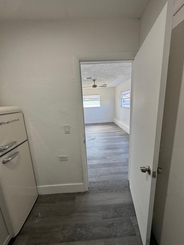 4010 NE 6th Avenue, Deerfield Beach, FL 33064