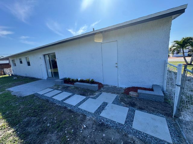 4010 NE 6th Avenue, Deerfield Beach, FL 33064