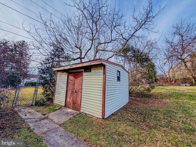 1424 WAYNE ST, Reading, PA 19601