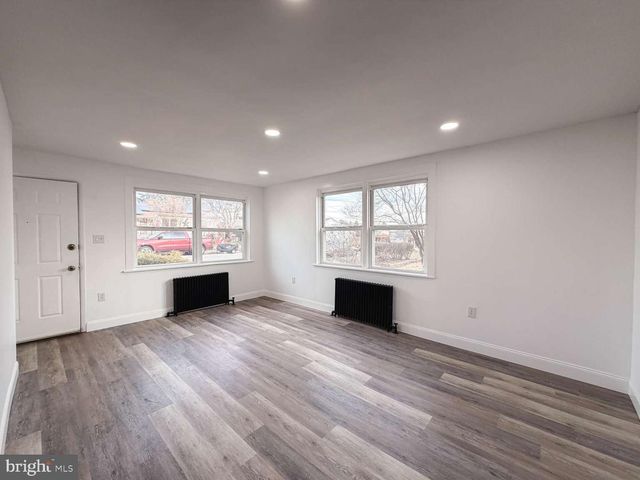 1424 WAYNE ST, Reading, PA 19601