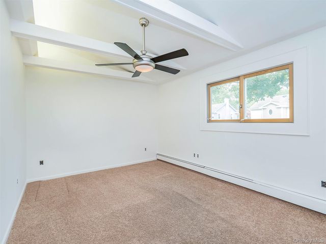 24 Downing Avenue, Sea Cliff, NY 11579