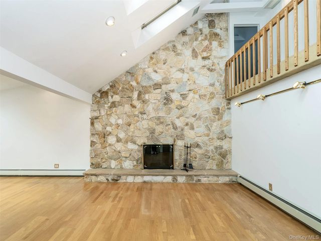 24 Downing Avenue, Sea Cliff, NY 11579