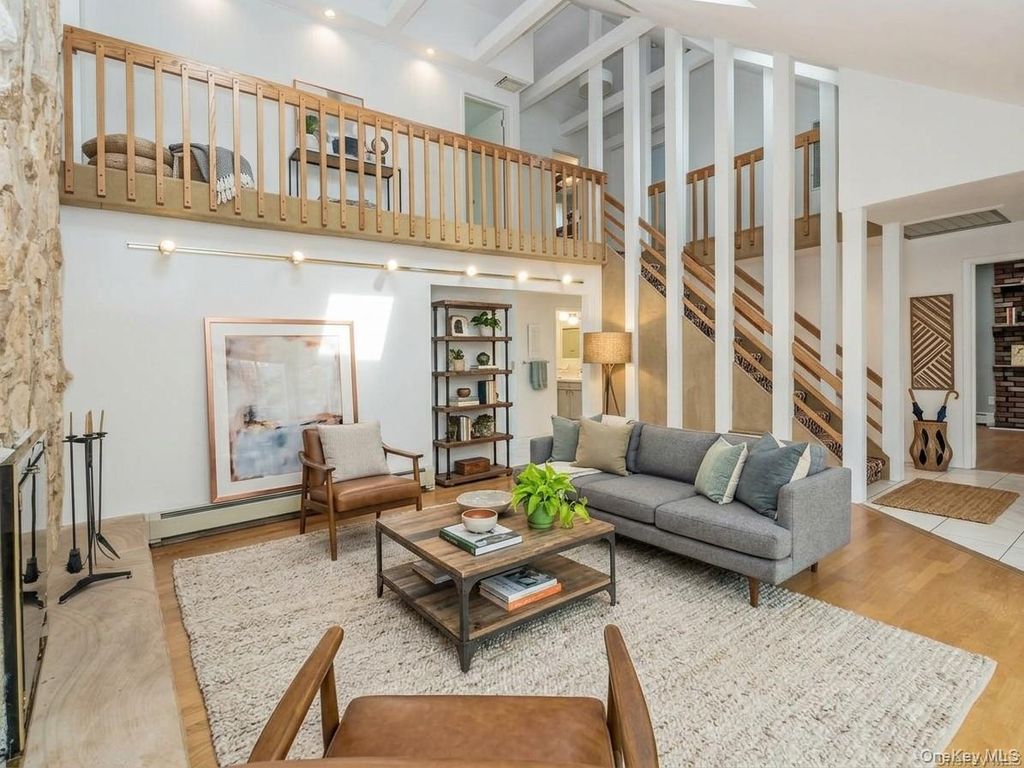 24 Downing Avenue, Sea Cliff, NY 11579 — photo 4