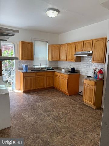 928 W FISHER AVE, Philadelphia, PA 19141