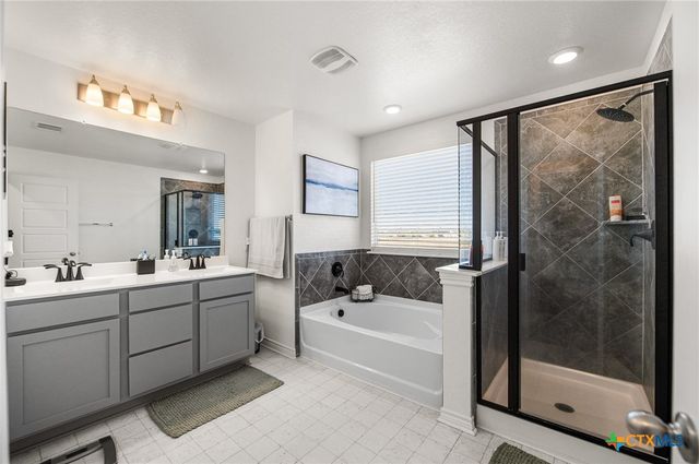 5205 Nature Path, Marion, TX 78124