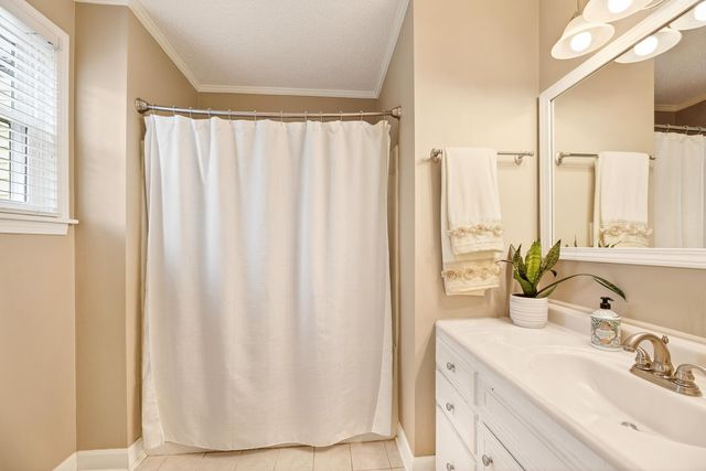 15 N Dukes Street, Summerton, SC 29148