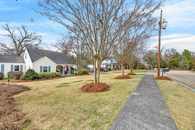 15 N Dukes Street, Summerton, SC 29148