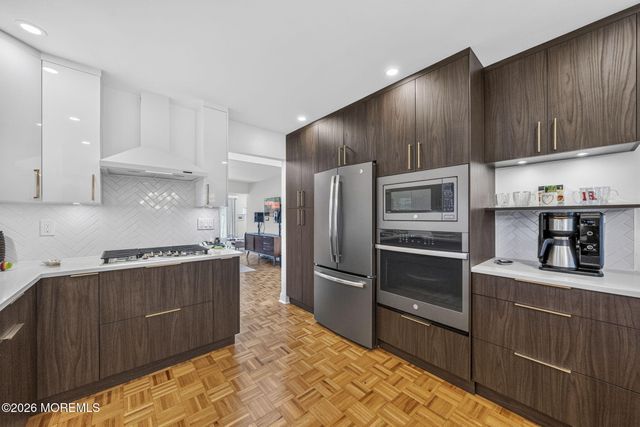 123 Almond Road, Freehold, NJ 07728