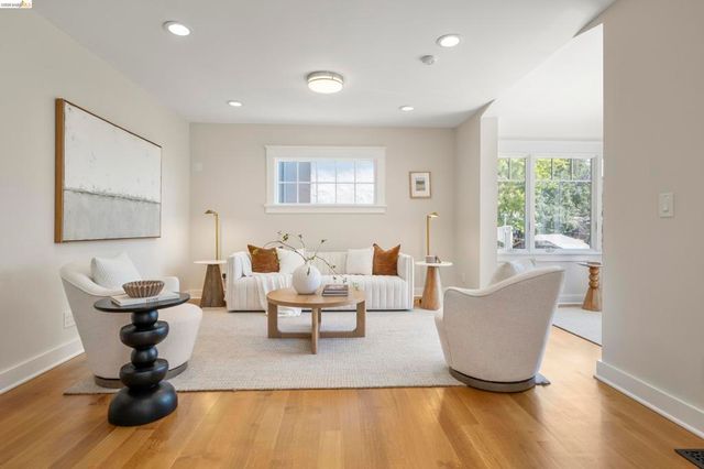 977 Regal Rd, Berkeley, CA 94708